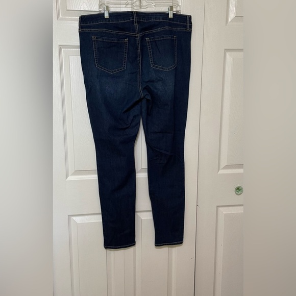 Torrid Blue Skinny Jeans Classic Fit - Picture 2 of 6